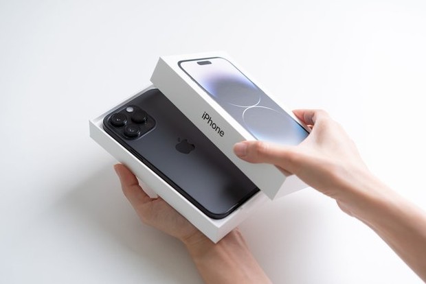 iPhone chính hãng chuẩn bị tăng giá tại Việt Nam - Ảnh 1. iPhone chính hãng chuẩn bị tăng giá tại Việt Nam - Ảnh 1.