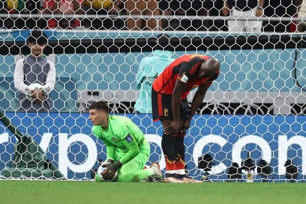 Lukaku làm hành động đáng xấu hổ sau màn trình diễn tệ hại - Ảnh 5.