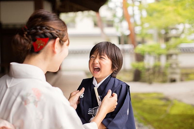 7 cách cha mẹ Nhật dạy con giúp trẻ phát triển một cách tự nhiên - Ảnh 1.
