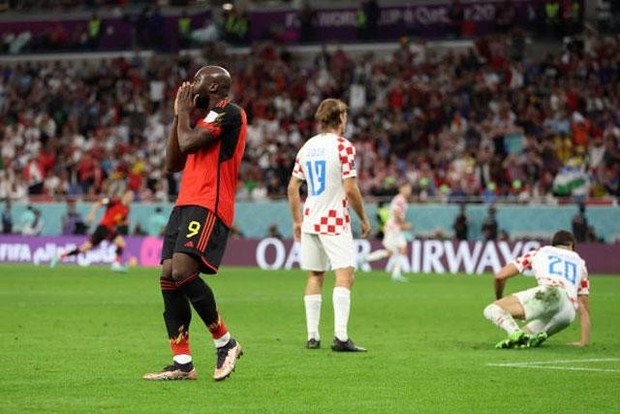 Lukaku làm hành động đáng xấu hổ sau màn trình diễn tệ hại - Ảnh 2.