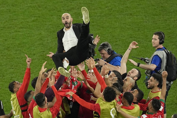 Giải mã phép màu từ nghệ thuật đắc nhân tâm giúp Maroc gây sốc ở World Cup 2022 - Ảnh 1.