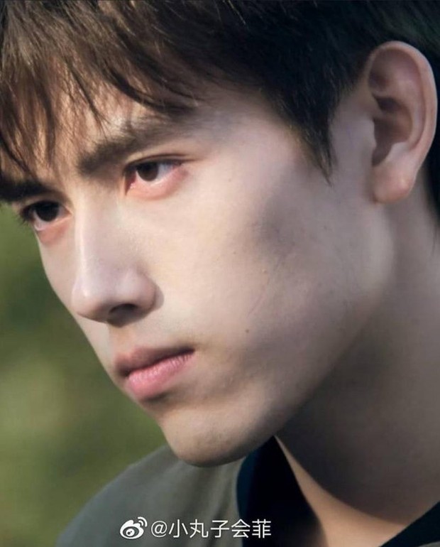 Dàn nhân vật phim Hoa ngữ 2022 lộ mặt mộc: Triệu Lệ Dĩnh đẹp rạng ngời, một cái tên “cưa sừng làm nghé” thất bại - Ảnh 7.