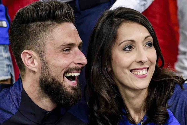 Vợ cầu thủ đẹp trai nhất đội tuyển Pháp từng tha thứ cho chồng ngoại tình - Ảnh 3.