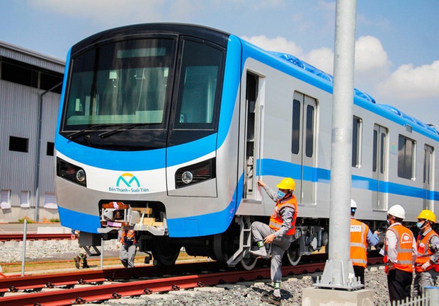 Metro số 1 sẽ chạy thử ngày 21-12 - Ảnh 1.