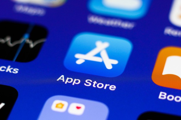 Chấm dứt độc quyền của App Store: Apple đang phải làm việc để cho phép cài ứng dụng từ bên thứ ba - Ảnh 1.