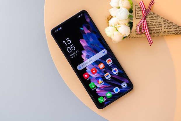 Ảnh thực tế OPPO Find N2 Flip: Đây là cách OPPO đối mặt Samsung! - Ảnh 9.