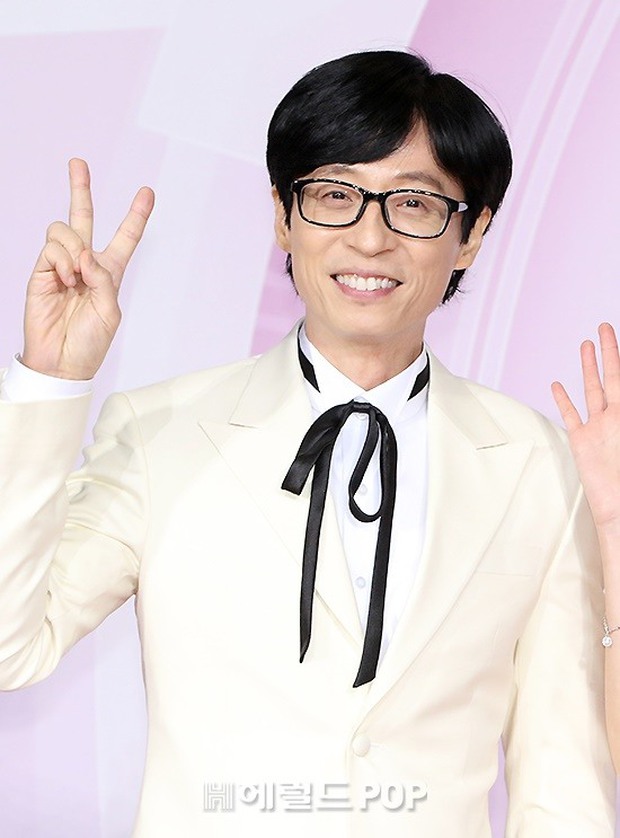 Thảm đỏ SBS Entertainment Awards: Song Ji Hyo - So Min lột xác đỉnh cao giữa dàn Running Man, ai dè lu mờ vì danh hài tạo dáng lố - Ảnh 7.