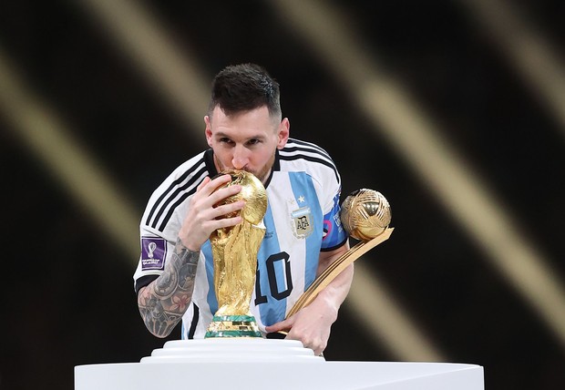 David Beckham gọi Messi là nhà vua, siêu sao Avatar và dàn sao thế giới vỡ oà chúc mừng Argentina vô địch World Cup - Ảnh 1.
