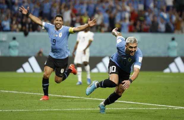 Những giọt nước mắt trái chiều của Suarez và Son Heung Min - Ảnh 5. Những giọt nước mắt trái chiều của Suarez và Son Heung Min - Ảnh 5.