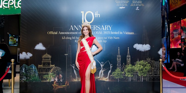 Miss Global 2022 Shane Tormes khoe nhan sắc ngày càng rực rỡ sau 6 tháng đăng quang - Ảnh 1. Miss Global 2022 Shane Tormes khoe nhan sắc ngày càng rực rỡ sau 6 tháng đăng quang - Ảnh 1.
