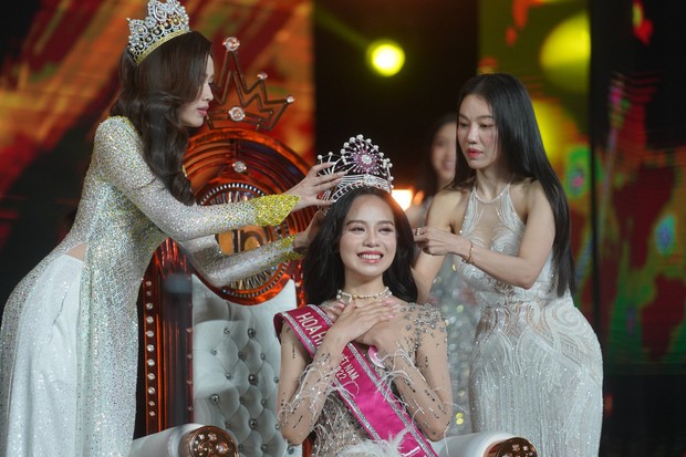 Vì sao Huỳnh Thị Thanh Thủy đăng quang Hoa hậu Việt Nam 2022 ở tuổi 19? - Ảnh 3.