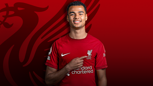 Liverpool công bố bom tấn đầu tiên của kỳ chuyển nhượng mùa đông - Ảnh 1.