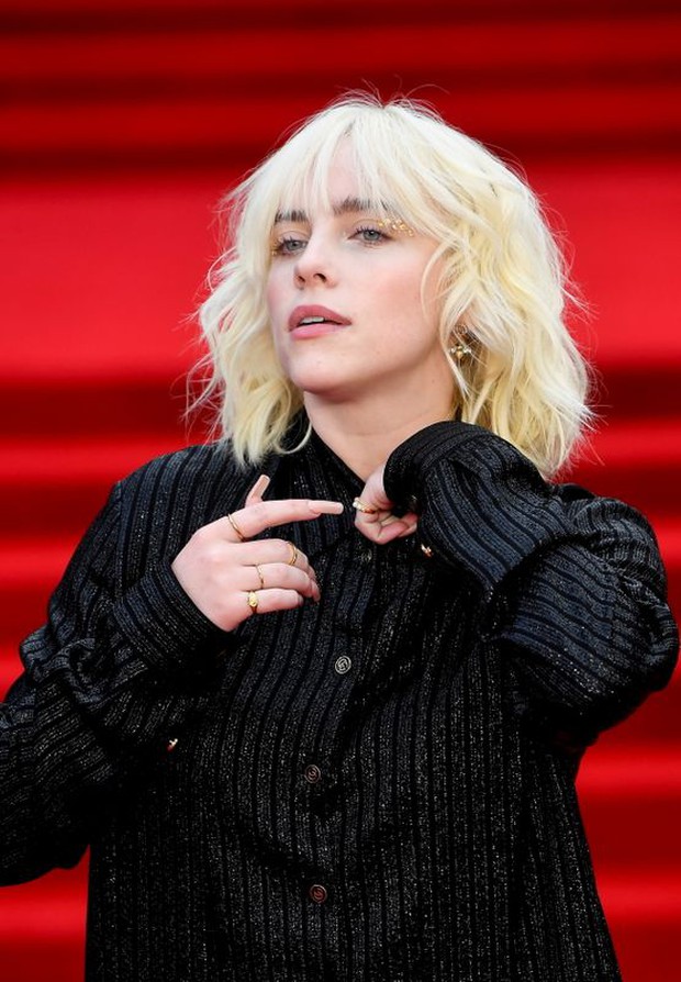 Billie Eilish: Tôi thấy mình quyến rũ khi ăn mặc nam tính - Ảnh 2. Billie Eilish: Tôi thấy mình quyến rũ khi ăn mặc nam tính - Ảnh 2.