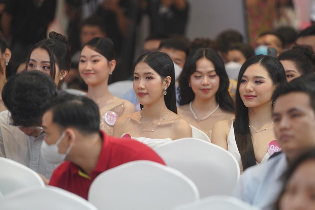 Nhan sắc cận Top 35 Hoa hậu Việt Nam 2022 - Ảnh 9.
