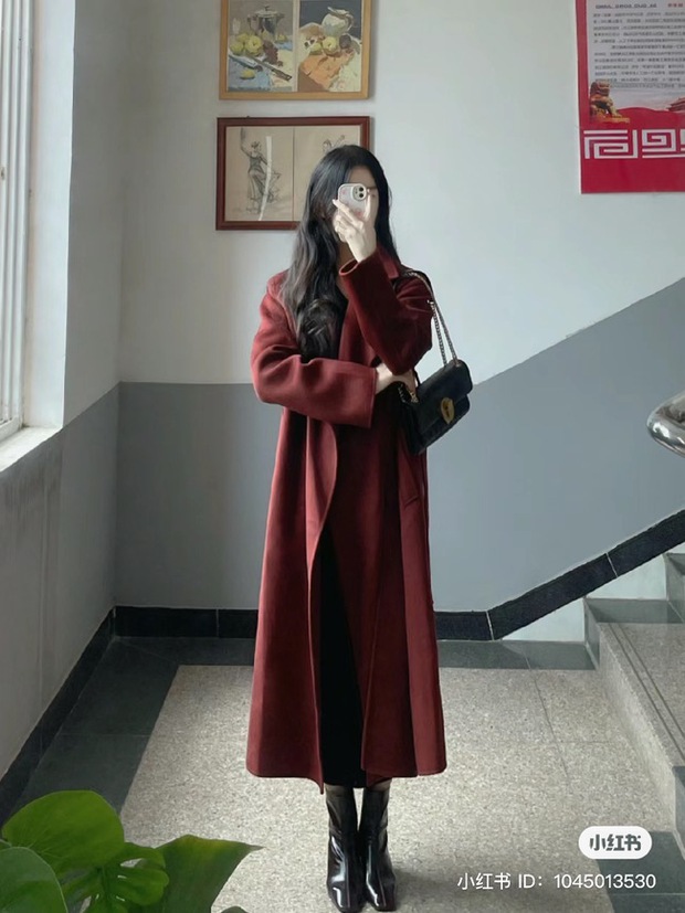 Cô giáo Mỹ thuật gây bão TikTok với style cực phẩm, đi dạy cả năm không mặc trùng bộ nào - Ảnh 5. Cô giáo Mỹ thuật gây bão TikTok với style cực phẩm, đi dạy cả năm không mặc trùng bộ nào - Ảnh 5.