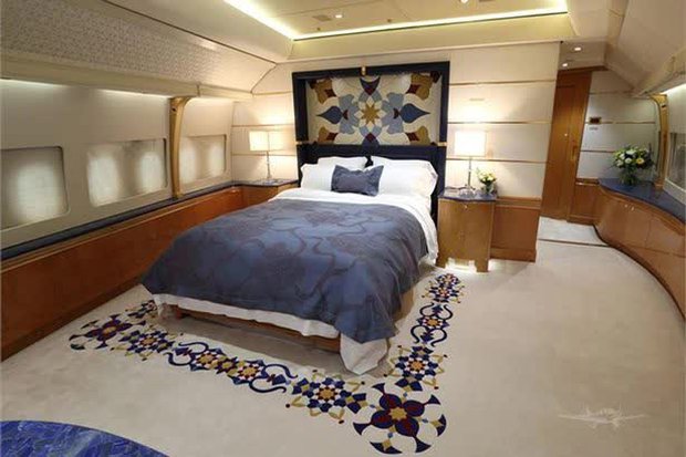 Bên trong “cung điện trên không” của Hoàng gia Qatar giá hơn nửa tỷ đô: To hơn cả máy bay thương mại và trang hoàng nội thất choáng ngợp - Ảnh 5.