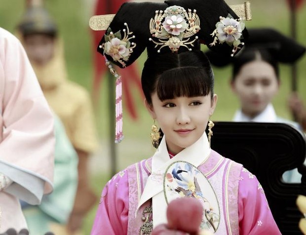 Phi tần nhỏ tuổi nhất của Càn Long: Là cháu gái 13 tuổi của Phú Sát Hoàng hậu, trở thành góa phụ chỉ sau 1 năm lấy chồng - Ảnh 4.