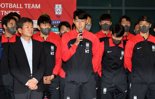Sau World Cup, tuyển Hàn Quốc được chào đón như người hùng khi về nước - Ảnh 4.
