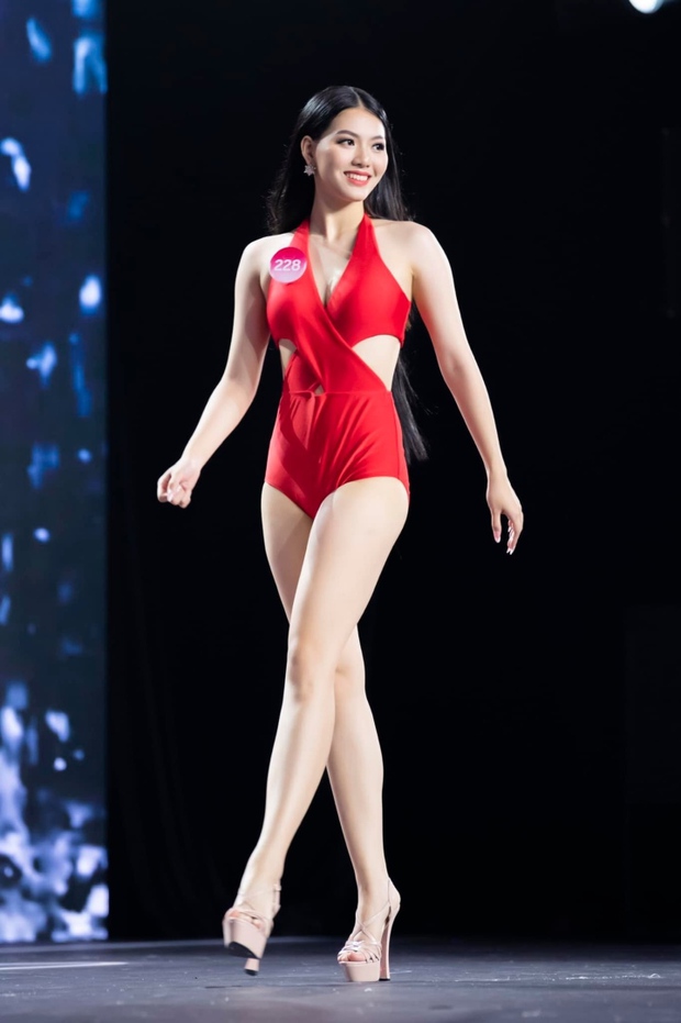 Nhan sắc 6 thí sinh vừa tròn 18 tuổi vào chung kết Hoa hậu Việt Nam 2022 - Ảnh 8.