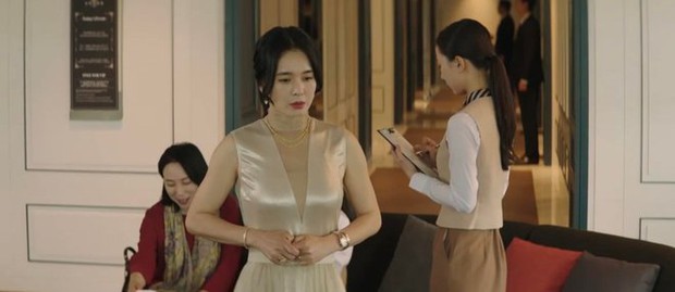 Mẹ ruột Song Joong Ki ở Cậu Út Nhà Tài Phiệt: Diện mạo - thời trang đều xuất sắc nhưng ít đất diễn - Ảnh 9.