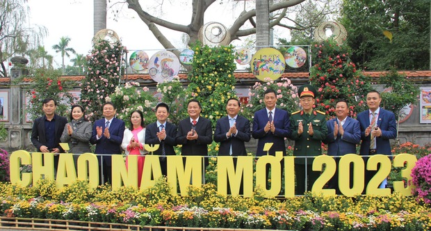 Khai mạc Lễ hội hoa và Festival nông sản, sản phẩm OCOP tại huyện Mê Linh - Ảnh 5.