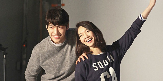 9 cặp đôi yêu lâu nhất Kbiz: Shin Min Ah - Kim Woo Bin tưởng “căng” rồi mà chưa phá được kỷ lục của Sooyoung (SNSD) - Ảnh 5.