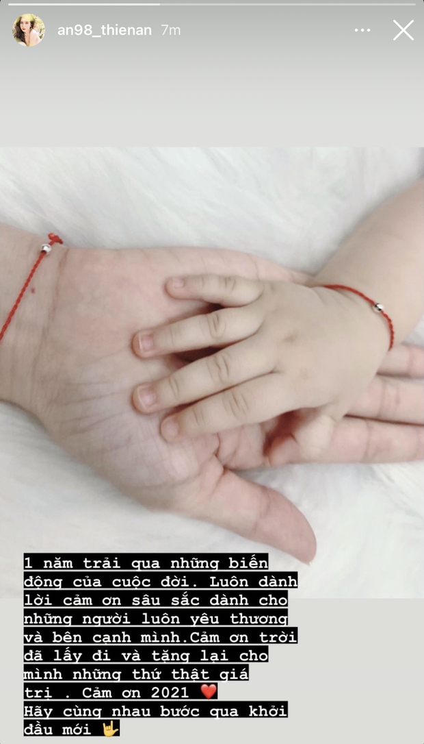 1001 khoảnh khắc đón giao thừa của hội trai xinh gái đẹp lẫn thiếu gia, tiểu thư đình đám: Vui quá trời! - Ảnh 15. 1001 khoảnh khắc đón giao thừa của hội trai xinh gái đẹp lẫn thiếu gia, tiểu thư đình đám: Vui quá trời! - Ảnh 15.