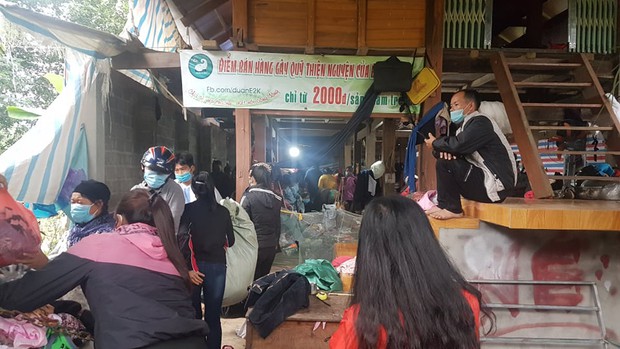 Góp bánh kẹo dư sau Tết tặng trẻ em vùng cao và hành trình thiện nguyện đầy cảm hứng - Ảnh 9. Góp bánh kẹo dư sau Tết tặng trẻ em vùng cao và hành trình thiện nguyện đầy cảm hứng - Ảnh 9.