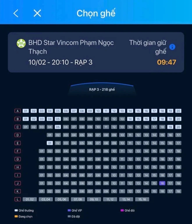Rạp phim Hà Nội sốt xình xịch ngày đầu tái hoạt động: Spider Man cháy vé, hội phim Việt hot không tưởng - Ảnh 2. Rạp phim Hà Nội sốt xình xịch ngày đầu tái hoạt động: Spider Man cháy vé, hội phim Việt hot không tưởng - Ảnh 2.