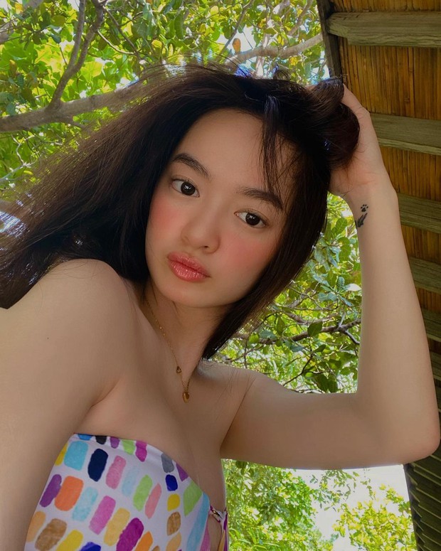 Kaity Nguyễn gia nhập đường đua bikini đầu năm, nhìn vòng 1 o ép như sắp bục trào ra ngoài! - Ảnh 3. Kaity Nguyễn gia nhập đường đua bikini đầu năm, nhìn vòng 1 o ép như sắp bục trào ra ngoài! - Ảnh 3.
