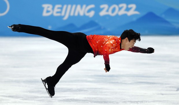 Mê đắm hoàng tử băng người Nhật, dân mạng Trung Quốc ồ ạt công kích nhà vô địch Olympic người Mỹ gốc Hoa - Ảnh 3. Mê đắm hoàng tử băng người Nhật, dân mạng Trung Quốc ồ ạt công kích nhà vô địch Olympic người Mỹ gốc Hoa - Ảnh 3.