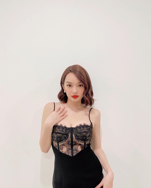 Kaity Nguyễn gia nhập đường đua bikini đầu năm, nhìn vòng 1 o ép như sắp bục trào ra ngoài! - Ảnh 6. Kaity Nguyễn gia nhập đường đua bikini đầu năm, nhìn vòng 1 o ép như sắp bục trào ra ngoài! - Ảnh 6.