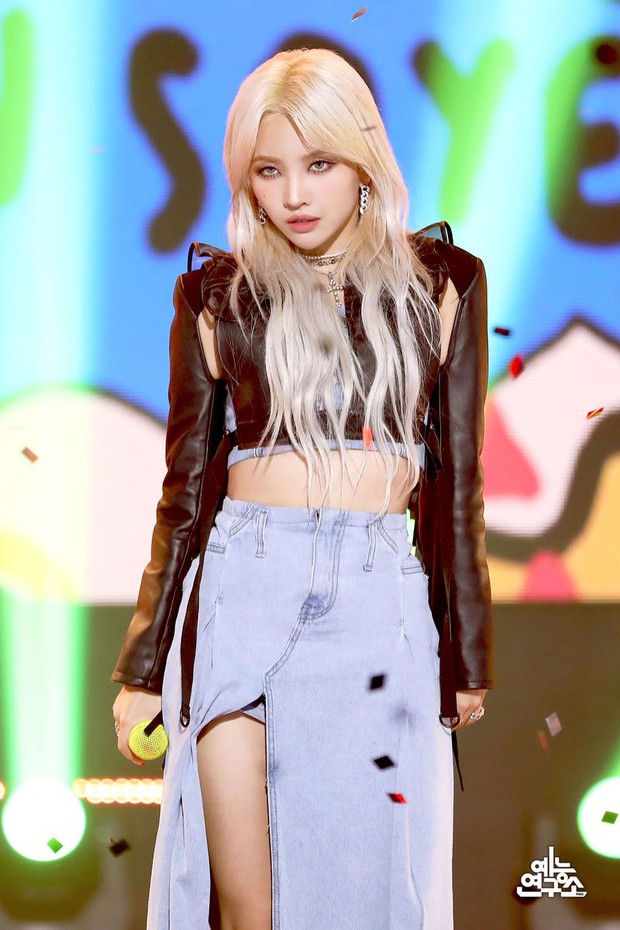 Idol tự sản xuất nhạc trong các nhóm Kpop: Cả 7 thành viên BTS được công nhận, Jennie và Rosé (BLACKPINK) lại bị mỉa mai - Ảnh 18. Idol tự sản xuất nhạc trong các nhóm Kpop: Cả 7 thành viên BTS được công nhận, Jennie và Rosé (BLACKPINK) lại bị mỉa mai - Ảnh 18.