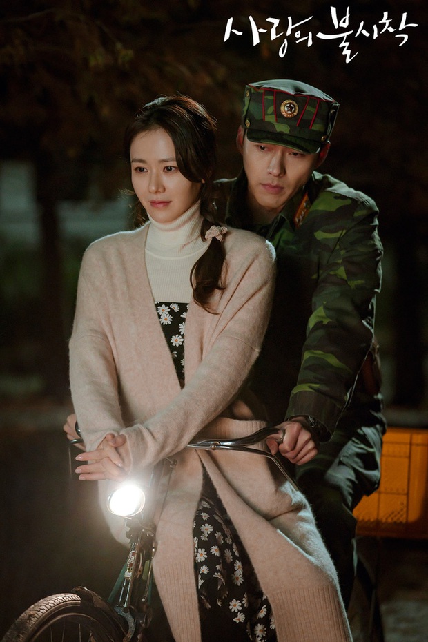 Hoá ra Son Ye Jin - Hyun Bin từng chia tay khi đóng Crash Landing On You, phản ứng của ekip phim ra sao? - Ảnh 2.