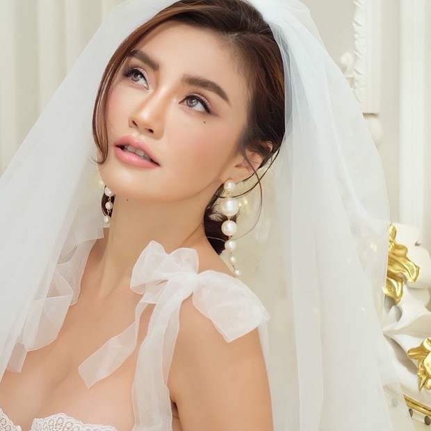 Ôi giời, gu cô dâu thời nay đây ư? - Ảnh 2. Ôi giời, gu cô dâu thời nay đây ư? - Ảnh 2.