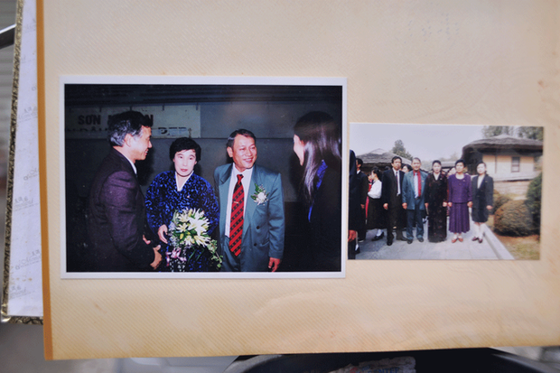 Những câu chuyện tình yêu thêm niềm tin cho bạn trẻ bước qua cánh cửa hôn nhân: Từ cô gái Triều Tiên đợi 31 năm để lấy chồng Hà Nội đến ông lão “nhặt” được vợ 50 năm sống ở bãi giữa sống Hồng - Ảnh 11.