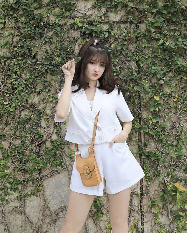 Tiktoker 7,6 triệu follow bị team qua đường quay lén, body thế nào mà netizen phải thốt lên 4 chữ không làm thất vọng - Ảnh 1. Tiktoker 7,6 triệu follow bị team qua đường quay lén, body thế nào mà netizen phải thốt lên 4 chữ không làm thất vọng - Ảnh 1.