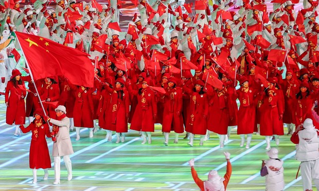 Đây là khai mạc Olympic hay sàn diễn thời trang mà hàng hiệu ngập tràn thế này? - Ảnh 5. Đây là khai mạc Olympic hay sàn diễn thời trang mà hàng hiệu ngập tràn thế này? - Ảnh 5.