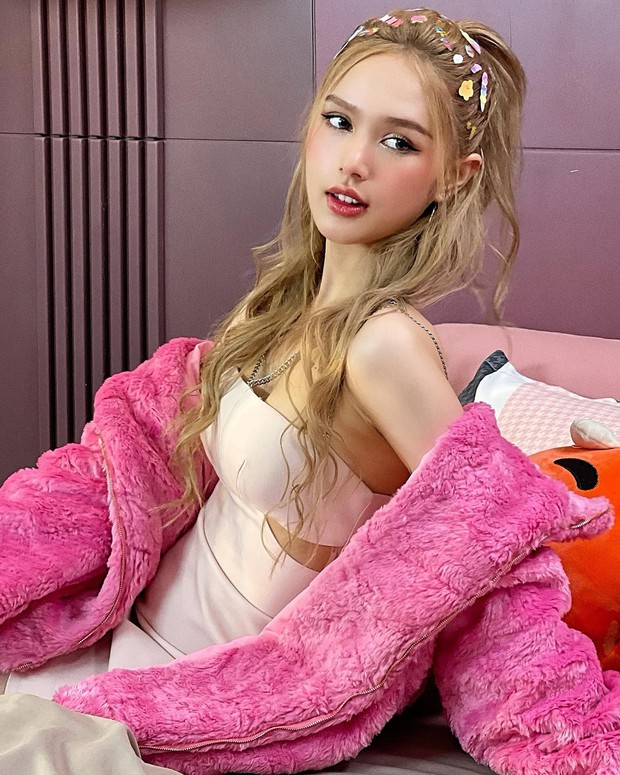 Muốn mua váy sexy hay bánh bèo thì cũng phải xem gợi ý của Xoài Non, toàn kiểu mặc lên tôn dáng đỉnh cực kỳ - Ảnh 1. Muốn mua váy sexy hay bánh bèo thì cũng phải xem gợi ý của Xoài Non, toàn kiểu mặc lên tôn dáng đỉnh cực kỳ - Ảnh 1.