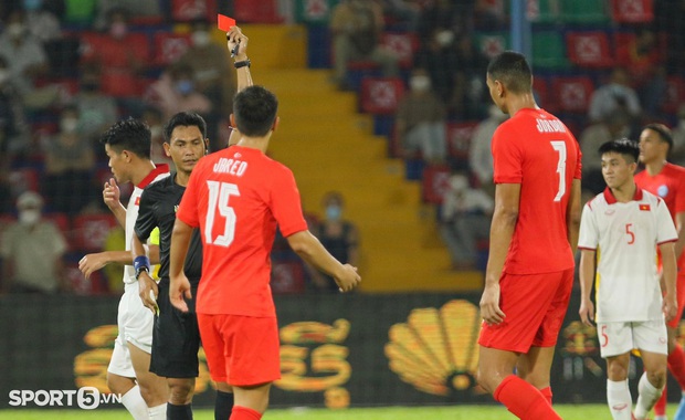 Thi đấu thăng hoa, U23 Việt Nam đánh bại U23 Singapore với tỷ số không tưởng 7-0 - Ảnh 2.