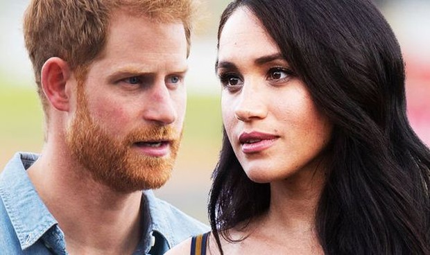 Harry tiếp tục muốn được bảo vệ khi trở về nhà, bị dư luận đưa ra câu hỏi chất vấn khiến vợ chồng Meghan im bặt - Ảnh 1. Harry tiếp tục muốn được bảo vệ khi trở về nhà, bị dư luận đưa ra câu hỏi chất vấn khiến vợ chồng Meghan im bặt - Ảnh 1.