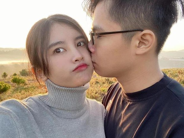 Tình bể bình ngày Tết: Lai Bâng tặng bạn bạn gái skin Liên Quân, Trang Six cũng lì xì ox map số tiền đẹp! - Ảnh 4. Tình bể bình ngày Tết: Lai Bâng tặng bạn bạn gái skin Liên Quân, Trang Six cũng lì xì ox map số tiền đẹp! - Ảnh 4.