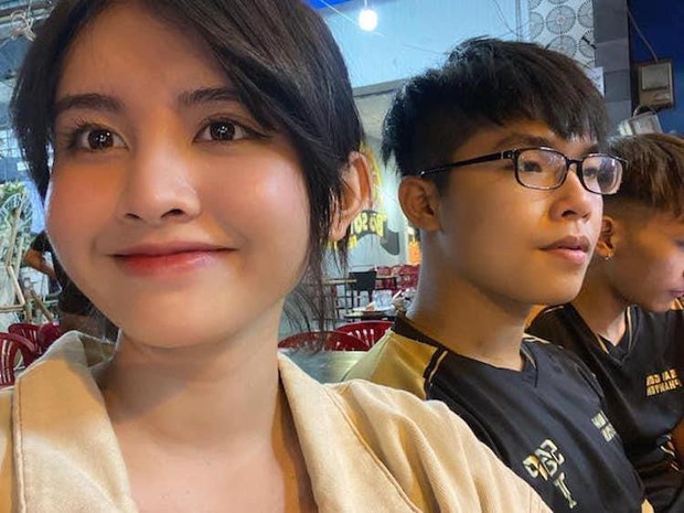 Tình bể bình ngày Tết: Lai Bâng tặng bạn bạn gái skin Liên Quân, Trang Six cũng lì xì ox map số tiền đẹp! - Ảnh 5. Tình bể bình ngày Tết: Lai Bâng tặng bạn bạn gái skin Liên Quân, Trang Six cũng lì xì ox map số tiền đẹp! - Ảnh 5.
