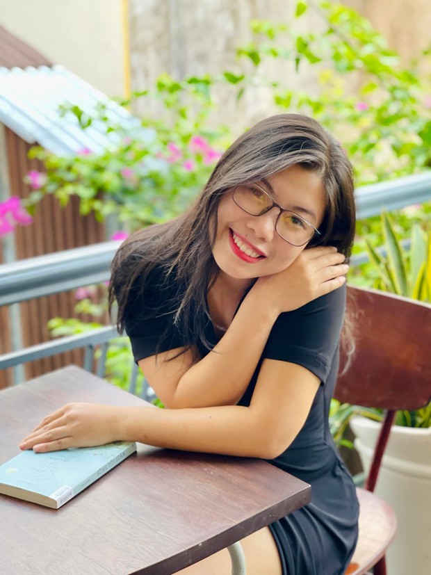 Chuyện công sở bây giờ: Rụng lần lượt vì F0, thấp thỏm khi luôn là F1, làm online không yên vì người sốt kẻ xông nhưng may mà... - Ảnh 3. Chuyện công sở bây giờ: Rụng lần lượt vì F0, thấp thỏm khi luôn là F1, làm online không yên vì người sốt kẻ xông nhưng may mà... - Ảnh 3.