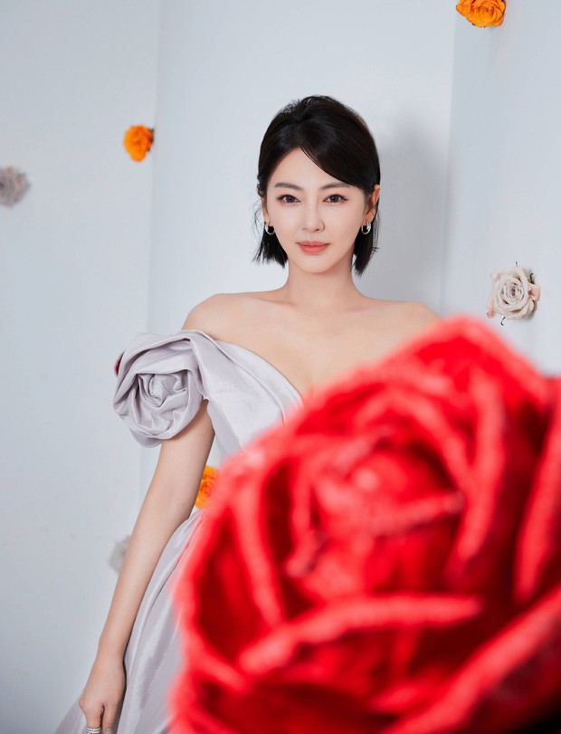 Màn đọ sắc của 4 mỹ nhân hot nhất đêm nay: Dương Mịch kinh diễm nghẹt thở, cùng Cúc Tịnh Y đè bẹp Nhiệt Ba không thương tiếc - Ảnh 12.