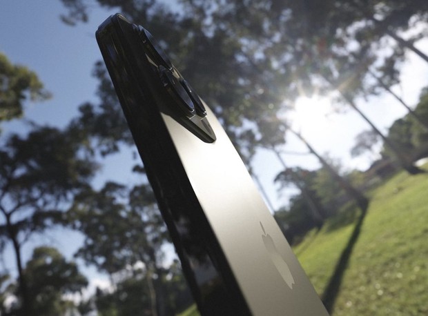 iPhone 14 Pro Max lộ ảnh thực tế với thiết kế đẹp mê ly, màn hình nay đã có thay đổi lớn! - Ảnh 4.