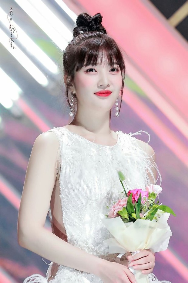 4 tiêu chuẩn sắc đẹp tại Hàn Quốc: Jennie - Han So Hee sexy làm mưa làm gió có đọ lại được IU xinh dịu dàng? - Ảnh 31.