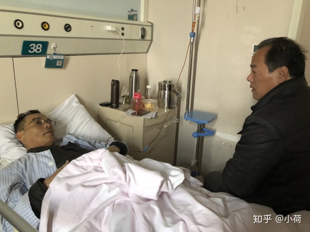Người đàn ông qua đời vì ung thư gan, bác sĩ thở dài: Uống một loại nước tương đương với tự hại mình, hãy tránh càng sớm càng tốt - Ảnh 1. Người đàn ông qua đời vì ung thư gan, bác sĩ thở dài: Uống một loại nước tương đương với tự hại mình, hãy tránh càng sớm càng tốt - Ảnh 1.