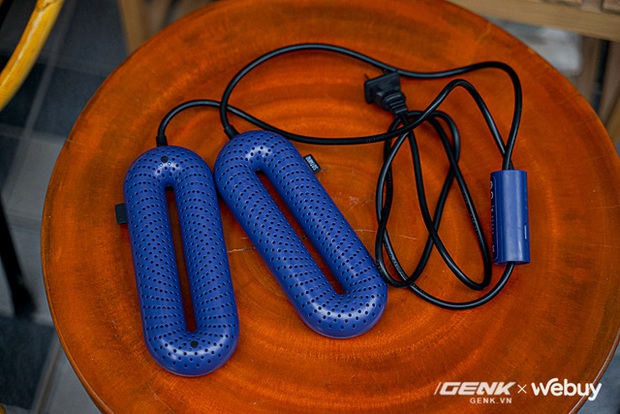 Máy sấy giày Xiaomi SOTHING bán chạy, nhiều review 5 sao mà dùng chẳng ổn lắm, mất cả thanh xuân giày mới chịu khô  - Ảnh 1.