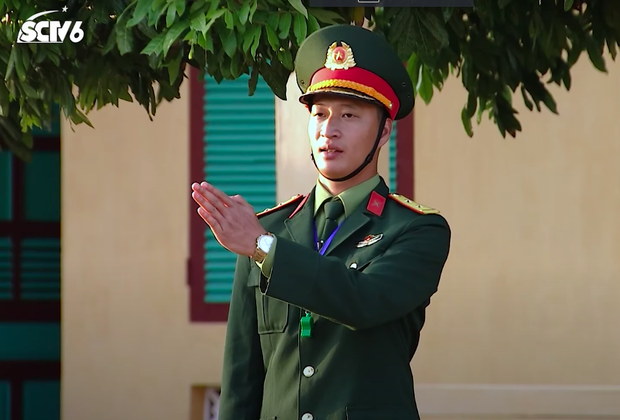 Chỉ huy mới của Sao Nhập Ngũ: Cực nghiêm cực khó, ngoại hình có điển trai như Mũi trưởng Long? - Ảnh 4. Chỉ huy mới của Sao Nhập Ngũ: Cực nghiêm cực khó, ngoại hình có điển trai như Mũi trưởng Long? - Ảnh 4.